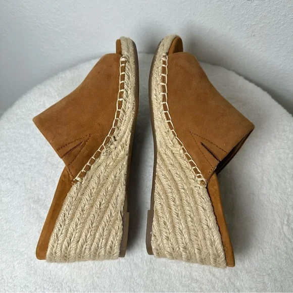 NWOB Vionic Tulum Kadyn - Women's Wedge Slip-on Sandal
Caramel - Size 7 - Picture 11 of 14